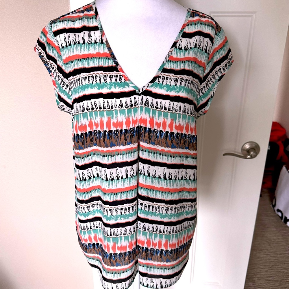 Nordstrom Rack DR2 V Neck Blouse.